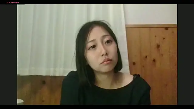 Snapshot of aoi252525 chatting on May 11, 2026, 4:15 pm aoi252525 online show from May 11, 2026, 4:15 pm