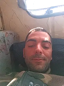 alieno napoletano online show from April 25, 2026, 7:44 am