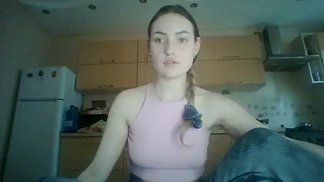 Lisanta online show from July 12, 2026, 3:24 pm