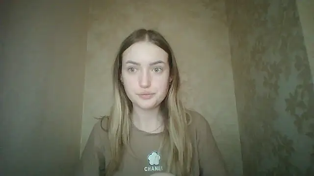 Lisanta online show from July 23, 2026, 6:59 pm