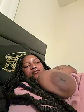 Snapshot of thedarkenchantress chatting on June 24, 2026, 12:42 am thedarkenchantress online show from June 24, 2026, 12:42 am