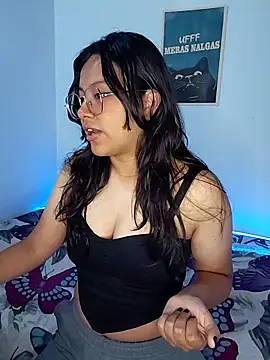 Snapshot of _Juno chatting on June 2, 2026, 3:56 pm Juno online show from June 2, 2026, 3:56 pm