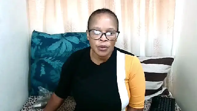 Ebony Bloom69 online show from May 29, 2026, 4:51 am