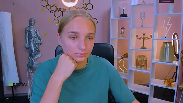 ollivia dream online show from July 1, 2026, 5:52 am