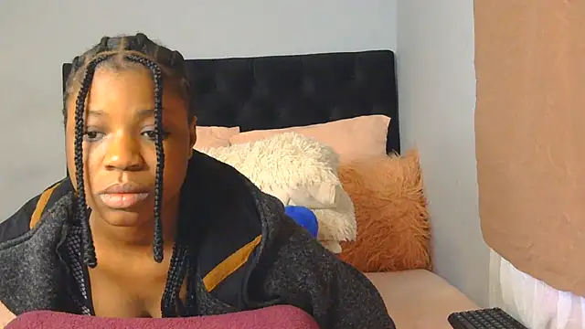 julianaa19 online show from May 25, 2026, 4:45 am