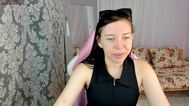Snapshot of Sandra_Ross chatting on July 5, 2026, 12:37 am Sandra Ross online show from July 5, 2026, 12:37 am