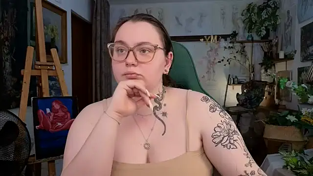Snapshot of CatherineClaire chatting on May 9, 2026, 12:41 pm CatherineClaire online show from May 9, 2026, 12:41 pm
