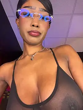 Snapshot of CocoaLuxeXXX chatting on May 22, 2026, 1:09 pm CocoaLuxeXXX online show from May 22, 2026, 1:09 pm