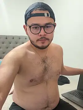 SubBoy bear online show from April 24, 2026, 2:35 am