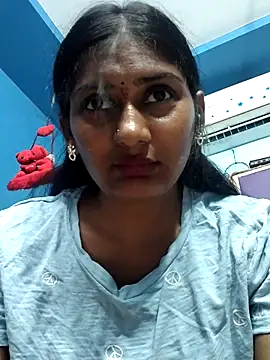 anushatelugu22 online show from April 20, 2026, 5:58 pm