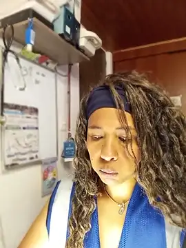 Snapshot of Ivon_C chatting on July 24, 2026, 10:50 pm Ivon C online show from July 24, 2026, 10:50 pm