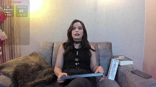 Snapshot of ShantalBr chatting on July 25, 2026, 3:14 am ShantalBr online show from July 25, 2026, 3:14 am