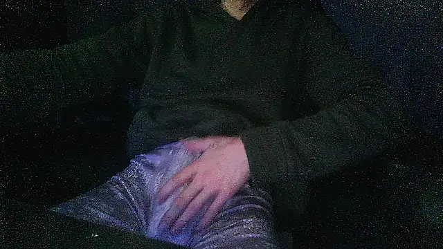 8inchesfr online show from April 21, 2026, 9:16 am