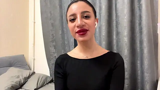 Snapshot of AngellaBarbini chatting on July 10, 2026, 4:18 pm AngellaBarbini online show from July 10, 2026, 4:18 pm