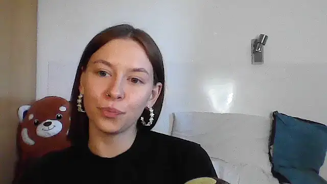 Snapshot of JuicyErika chatting on April 30, 2026, 6:15 pm JuicyErika online show from April 30, 2026, 6:15 pm