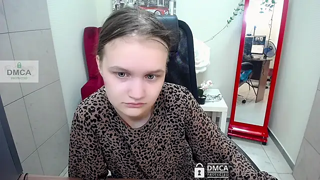Snapshot of _donnaSia_ chatting on June 2, 2026, 9:53 am donnaSia online show from June 2, 2026, 9:53 am