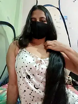Snapshot of Priya_9945 chatting on April 22, 2026, 1:40 pm Priya 9945 online show from April 22, 2026, 1:40 pm