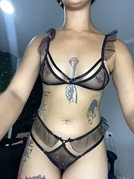 Snapshot of ValentinaLux_Oficiall chatting on June 1, 2026, 6:18 pm ValentinaLux Oficiall online show from June 1, 2026, 6:18 pm