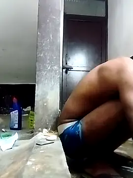 Snapshot of hot_boy_27_ chatting on April 29, 2026, 1:37 pm hot boy 27 online show from April 29, 2026, 1:37 pm