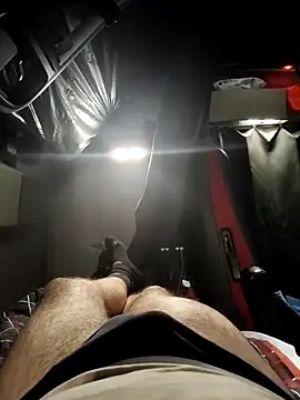 buby086 online show from April 27, 2026, 8:29 pm