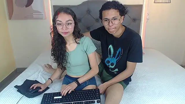 Snapshot of Lubli_thodez chatting on May 4, 2026, 2:09 pm Lubli thodez online show from May 4, 2026, 2:09 pm