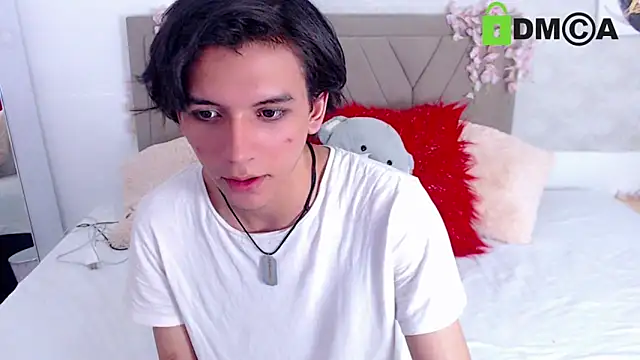Snapshot of raven_n_matt chatting on May 30, 2026, 3:13 am raven n matt online show from May 30, 2026, 3:13 am