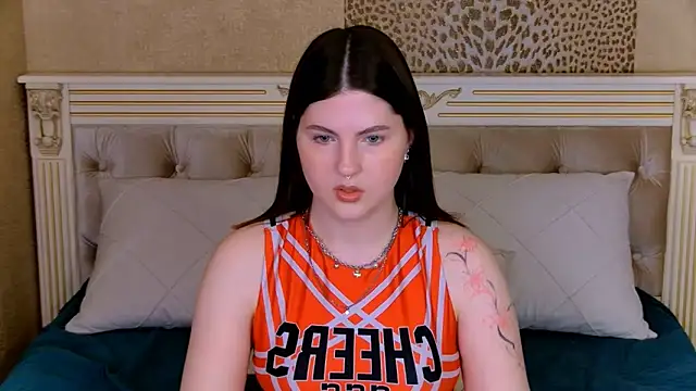 IvySimmons online show from May 13, 2026, 3:52 pm