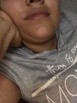 Snapshot of EliVanegas chatting on May 6, 2026, 10:14 pm EliVanegas online show from May 6, 2026, 10:14 pm