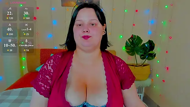 Snapshot of Blossom_Soniya chatting on July 3, 2026, 1:34 am Blossom Soniya online show from July 3, 2026, 1:34 am
