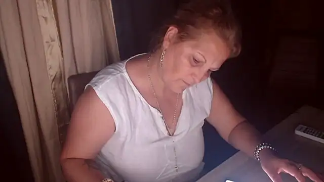 Divineblond online show from September 9, 2025, 9:35 pm