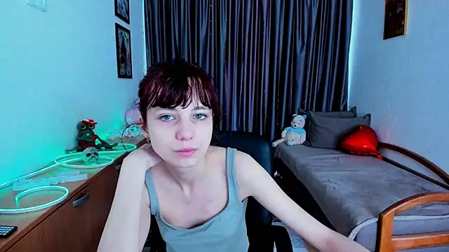 Snapshot of MiniLysii chatting on June 10, 2026, 5:52 am MiniLysii online show from June 10, 2026, 5:52 am