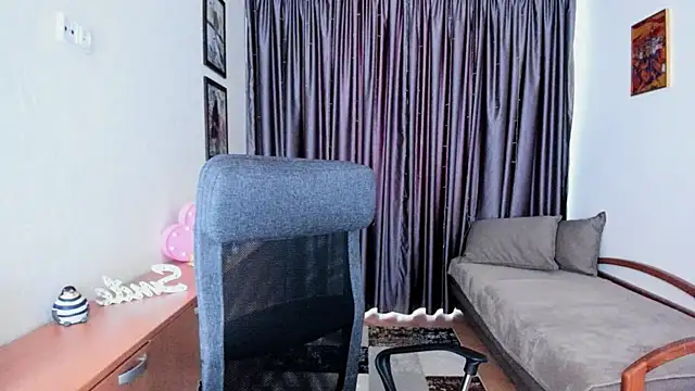 MiniLysii online show from July 3, 2026, 5:47 am