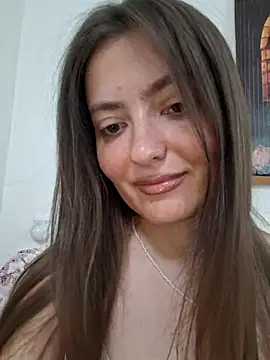 Snapshot of Alba2331 chatting on June 28, 2026, 11:27 am Alba2331 online show from June 28, 2026, 11:27 am