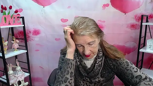 Snapshot of AliceWriter chatting on April 27, 2026, 10:57 am AliceWriter online show from April 27, 2026, 10:57 am