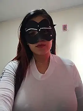 MiaKhaliFFa69 online show from May 7, 2026, 12:41 pm