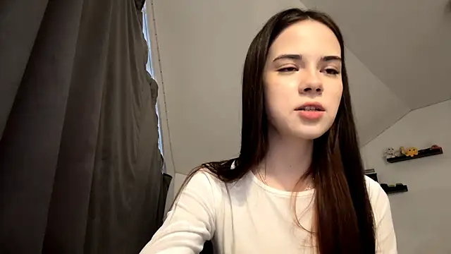 Snapshot of JoellaGrode chatting on May 10, 2026, 6:21 pm JoellaGrode online show from May 10, 2026, 6:21 pm