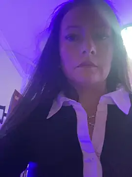SamiiContreras  online show from May 21, 2026, 11:07 am