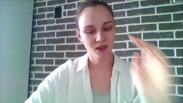 Snapshot of DolcezzaCream chatting on April 29, 2026, 11:14 am DolcezzaCream online show from April 29, 2026, 11:14 am