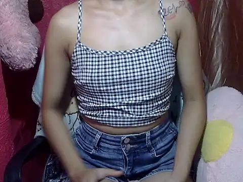 Snapshot of Horny_WetPussy chatting on June 30, 2026, 5:18 am Horny WetPussy online show from June 30, 2026, 5:18 am