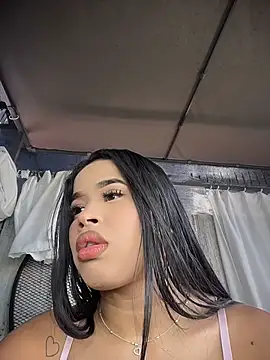 Snapshot of EmmaExoticaXXX chatting on June 12, 2026, 9:34 pm EmmaExoticaXXX online show from June 12, 2026, 9:34 pm