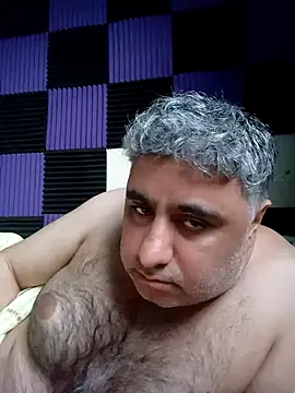 bearfilms online show from April 23, 2026, 4:41 am