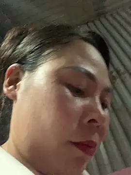 Snapshot of Helen-baby chatting on April 25, 2026, 5:32 am Helen-baby online show from April 25, 2026, 5:32 am