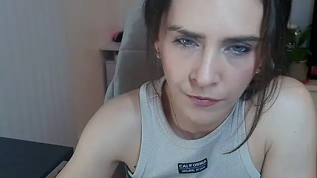 Snapshot of khalessi13 chatting on May 9, 2026, 8:56 pm khalessi13 online show from May 9, 2026, 8:56 pm