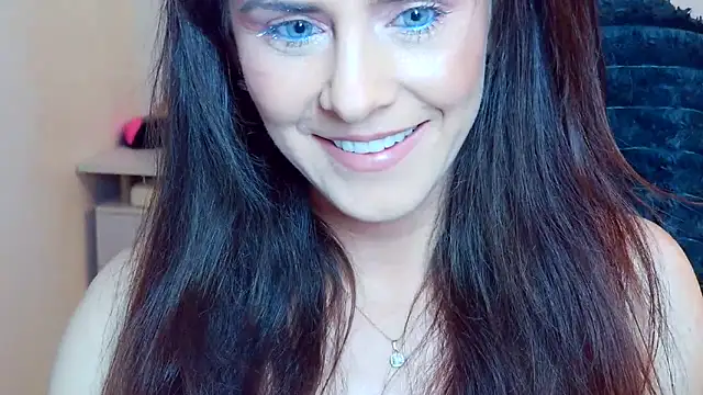 Snapshot of khalessi13 chatting on April 27, 2026, 9:13 pm khalessi13 online show from April 27, 2026, 9:13 pm
