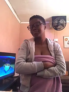 Hotboobs27 online show from April 28, 2026, 7:57 am