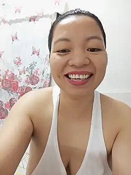 Snapshot of jhenbigmelon chatting on May 19, 2026, 8:38 pm jhenbigmelon online show from May 19, 2026, 8:38 pm
