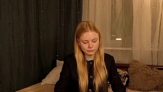 Snapshot of LavonaMadlem chatting on May 26, 2026, 9:02 pm LavonaMadlem online show from May 26, 2026, 9:02 pm