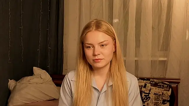 Snapshot of LavonaMadlem chatting on May 24, 2026, 9:15 pm LavonaMadlem online show from May 24, 2026, 9:15 pm