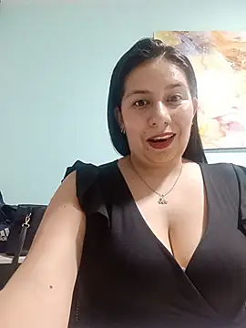 Snapshot of lalifriller chatting on May 19, 2026, 5:53 pm lalifriller online show from May 19, 2026, 5:53 pm