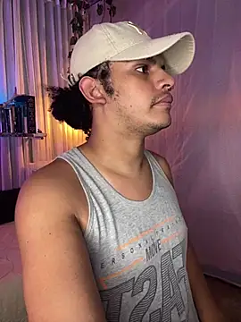 JaviCollins- online show from April 25, 2026, 5:54 pm